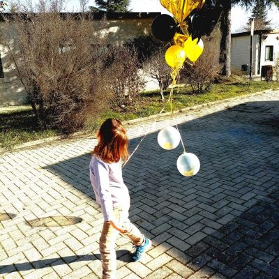 Aquí y ahora globos fiesta